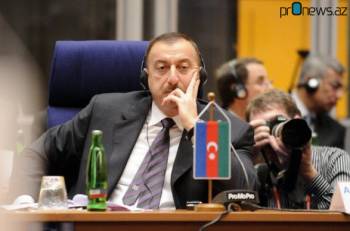 Ильхам Алиев везет с собой на переговоры и молодых лидеров